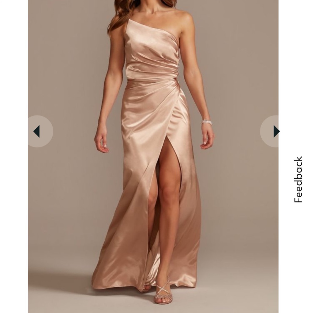 GALINA SIGNATURE Size 14 SAND
charmeuse draped one-shoulder bridesmaid dress